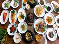 40년 경력 자연요리연구가가 차리는 한정식