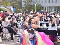 강하면 주민자치센터 가을대잔치… 야외무대에서 공연해요