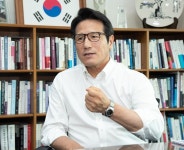 정치개혁 앞서 문재인 독주부터 막아야