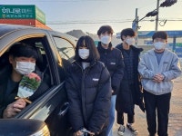 달라진 졸업식 풍경… 제자가 전하는 마지막 인사