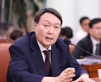 문 대통령, 오늘 윤석열 임명 강행할듯...여야 충돌 '불가피'
