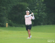 [KLPGA] 하민송, 러프에서 세컨샷