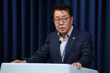尹, 취임 100일 맞아 17일 용산 대통령실서 첫 공식 기자회견