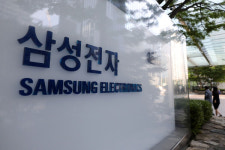 삼성전자, 반도체 대졸 초봉 5300만원…SK하이닉스와 동일 수준