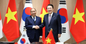 尹·푹 주석 정상회담…한-베트남, 지난 30년간 모범적인 협력관계