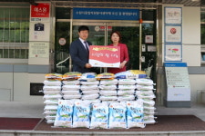 앤알커뮤니케이션, 수원시 자원봉사센터에 쌀 650kg 기증