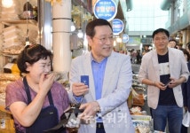 이용섭 광주시장, 대인시장 찾아 서민경제 점검
