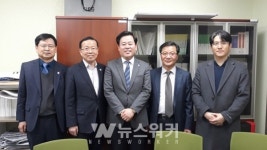 광주시, 올해의 공무원에 임남진 사무관, 12월의 공무원에 채종환 사무관 선정