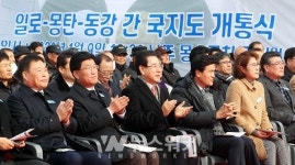 [포토] 김영록 지사, 무안 남악과 나주 동강 간 국가지원지방도 49호선 개통식 참석