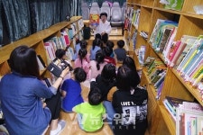 광양희망도서관, 움직이는 작은도서관 그림책버스 운영