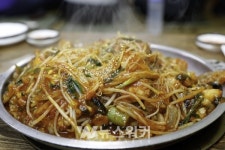 완도 직장인들, 관광객에게 추천하고 싶은 음식은?