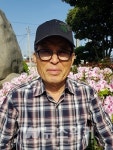 신안 임자면 고명석 노인회장, 임자면 경로당에 변기 안전손잡이 설치