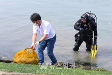 여수시, 환경의 날 여수산단 대청결활동 및 수중정화활동 펼쳐