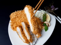 수제 돈까스 공급 브랜드 포스트히어로즈, 수원 영통구 숯불치킨 전문 매장 샵인샵 입점