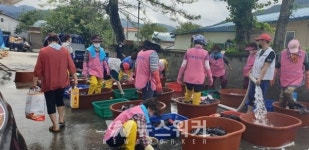 곡성군, 각지에서 지원한 이동빨래차량... 수해복구 긴급 투입