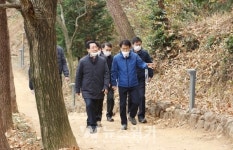김영록 전남도지사, 강진 가우도 개발사업 현장 방문