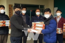 강진딸기수출연구회, 사랑의 이웃돕기 성금 기탁