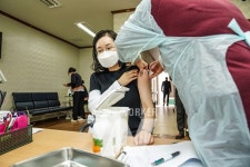 목포시, 코로나19 백신 예방접종 시작