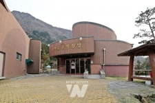 장흥군, 우드랜드 편백소금집 운영 재개