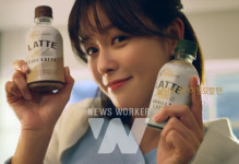 롯데칠성음료, 칸타타 라떼홀릭 카페라떼, 바닐라라떼 출시