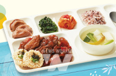 CJ프레시웨이, 학교급식에 봉추찜닭 콜라보레이션 메뉴 선보여