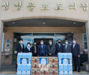 곡성군의회 윤영규 의장 등 의원들... 추석 맞이 사회복지시설 위문