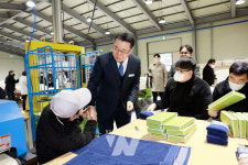 구복규 화순군수, 신년맞이 장애인직업재활시설 격려 나서