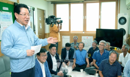 김영록 전남지사, 폭염 대응 경로당 무더위 쉼터 살펴