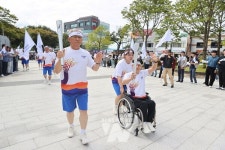 한반도 시작, 땅끝해남의 기운담아... 전국체전 막 올랐다