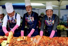 서동욱 전남도의장, 김장김치 나눔으로 이웃사랑 실천