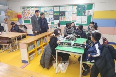 전남교육청, 초등 저녁 돌봄교실 현장 점검