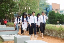 광주 동구, 웰빙 헬스케어 위한 황토 맨발 길 개장