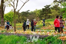 구복규 군수 등 관내 기관장들... 화순 고인돌 축제장 방문