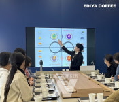 이디야커피, 경주여자정보고등학교 학생 대상 자체 로스팅 시설 드림팩토리 견학 진행