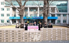 ㈜래오이경제·㈜행복을파는사람들·화순흑염소협회, 화순군에 건강식품 기부