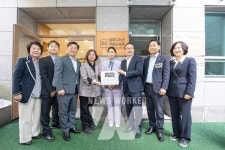 HDC현대산업개발, 심포니 작은 도서관으로 지역 아동 문화 격차를 어떻게 해소하나?