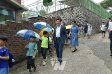 여수시, 시민의 소리함 첫 건의에 응답… 백초초등학교 방문