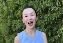 [해외연예]부자들이 밥한끼 먹자며 돈보따리 내걸던 장만옥, 60대 되니 이렇게 변했다