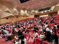 강진아트홀 피터팬, 연휴 막바지 관광객 몰려