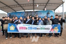 장흥군의회, 천관산관광시장에서 설 맞이 장보기 행사 개최