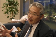 죽어가는 인문학을 살려내는 도서관이 여기 있죠