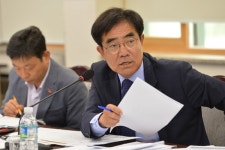 포괄적으로 분야만 정해놓고… 선심성 행정 아니냐
