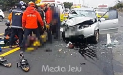 제주시 번영로서 차량 충돌 4명 다쳐…80대 女 중상