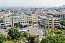 여자화장실 불법촬영 발칵 제주 모 고등학교 ... 교육청, 공식사과