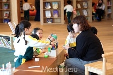 폐교의 변신은 무죄! 아이들 자연놀이터 제주꿈새미 개원