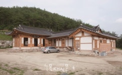 한옥 호텔, 한옥 민박, 명품 고택…한옥 체험숙박업 전성시대 (1)