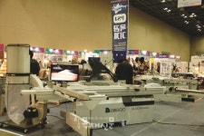 뚝딱뚝딱, 가구 만들때 필수 자재 테이블쏘!