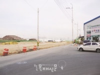 [한국목재신문 포토뉴스] 현대식 창고와 시설로 눈부시게 진화하는 인천 서구 북항 목재 클러스터 단지