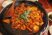 구디 맛집, 구디 닭갈비로 입소문난 신림춘천집