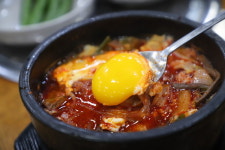 제주공항 근처 맛집 제주순풍 고사리해장국, 육내탕으로 인기